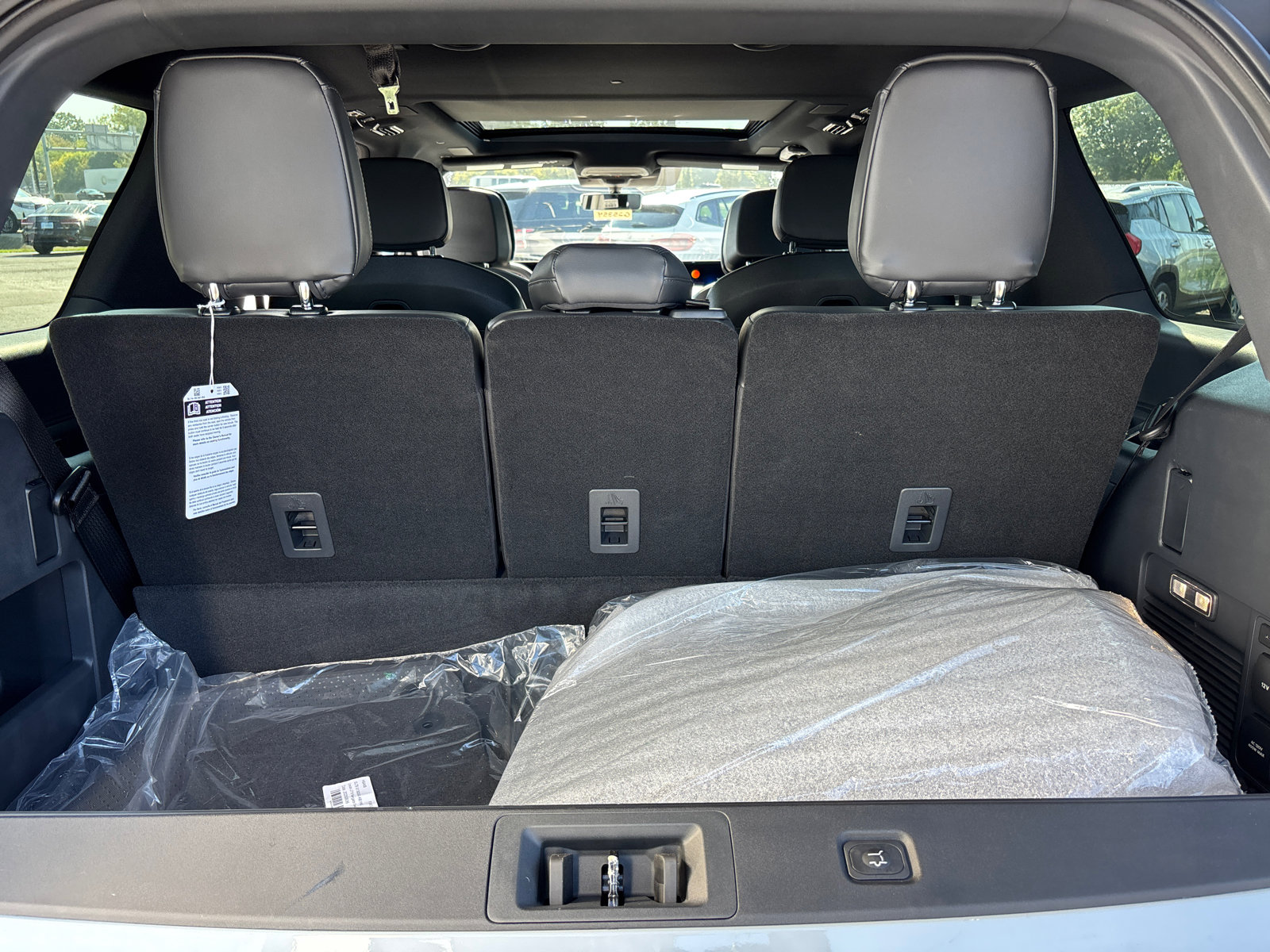 New 2025 Lincoln Navigator Reserve w/ Jet Appearance Package image 9