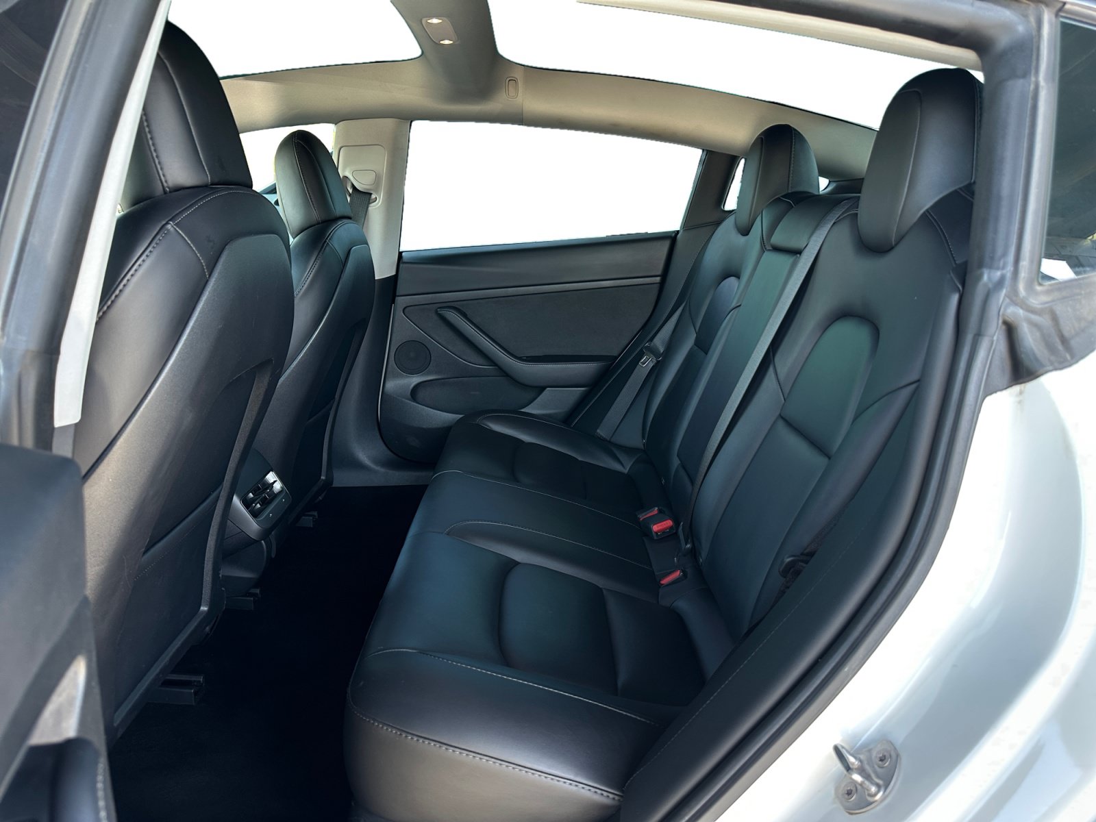 Used 2021 Tesla Model 3 Performance AWD/4WD image 13