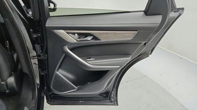 Used 2021 Jaguar F-PACE S image 21