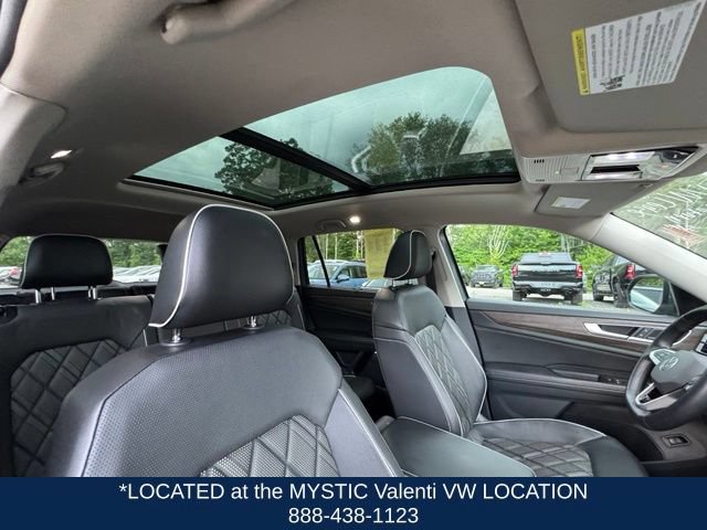Certified 2024 Volkswagen Atlas SEL Premium R-Line AWD/4WD image 29