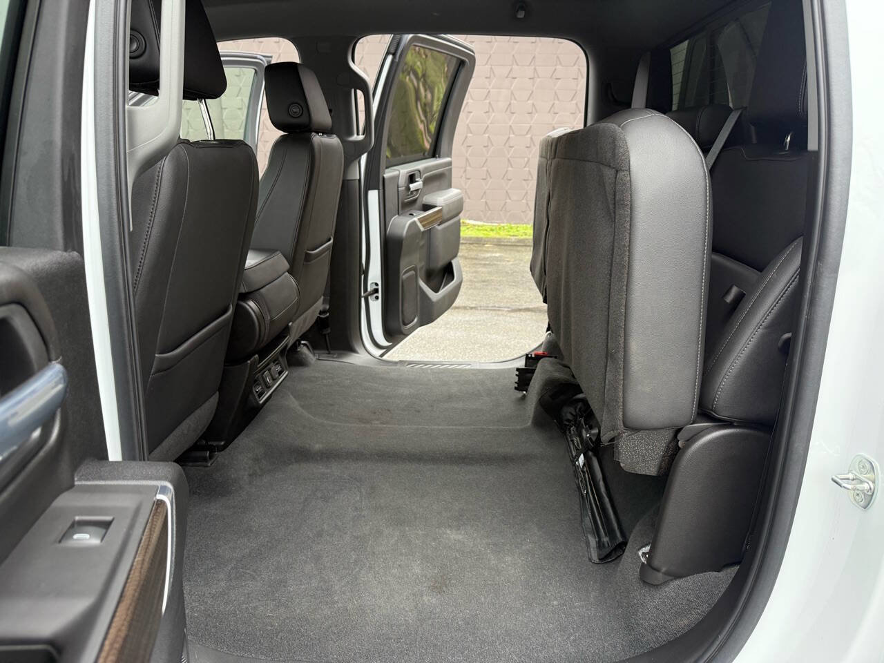 Used 2021 Chevrolet Silverado 2500 LT w/ Convenience Package image 14