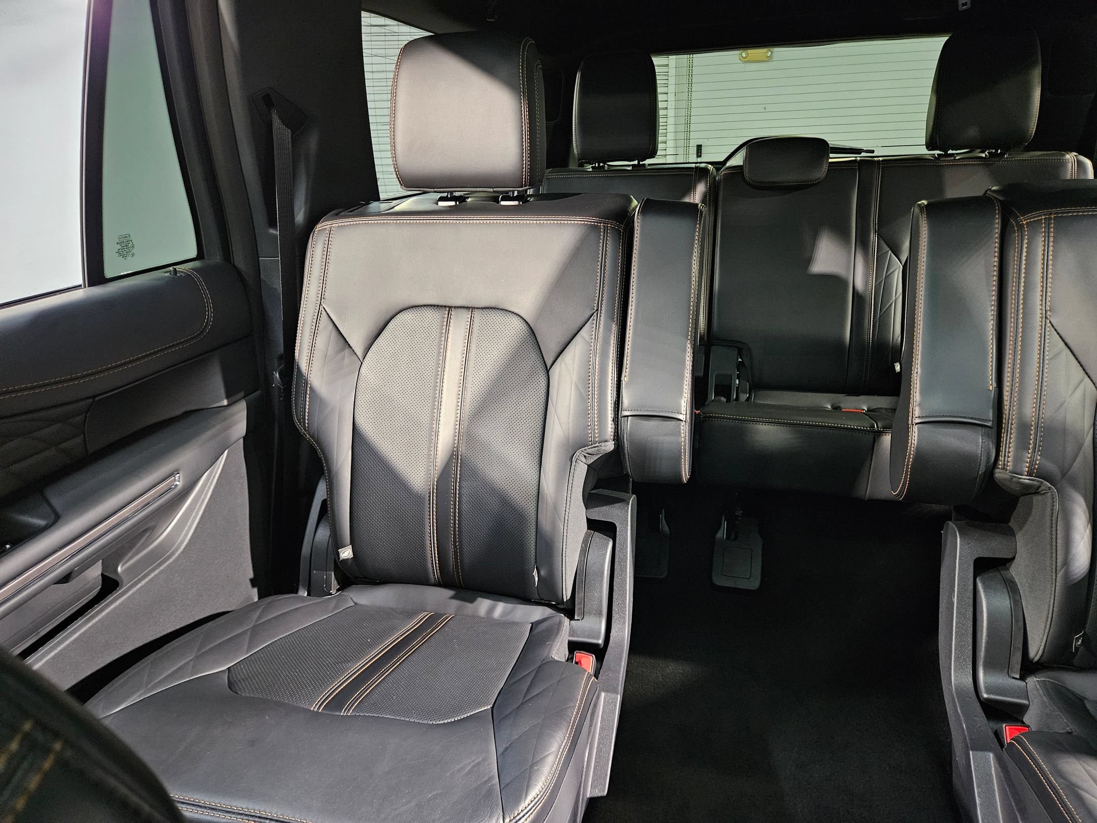 Used 2023 Ford Expedition Max Platinum AWD/4WD image 12
