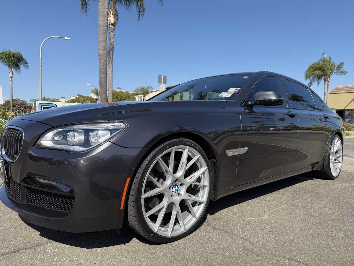 Used 2015 BMW 750Li RWD image 13