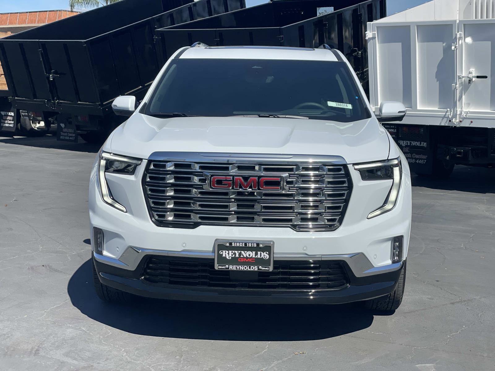 New 2026 GMC Acadia Denali w/ Super Cruise Package image 2