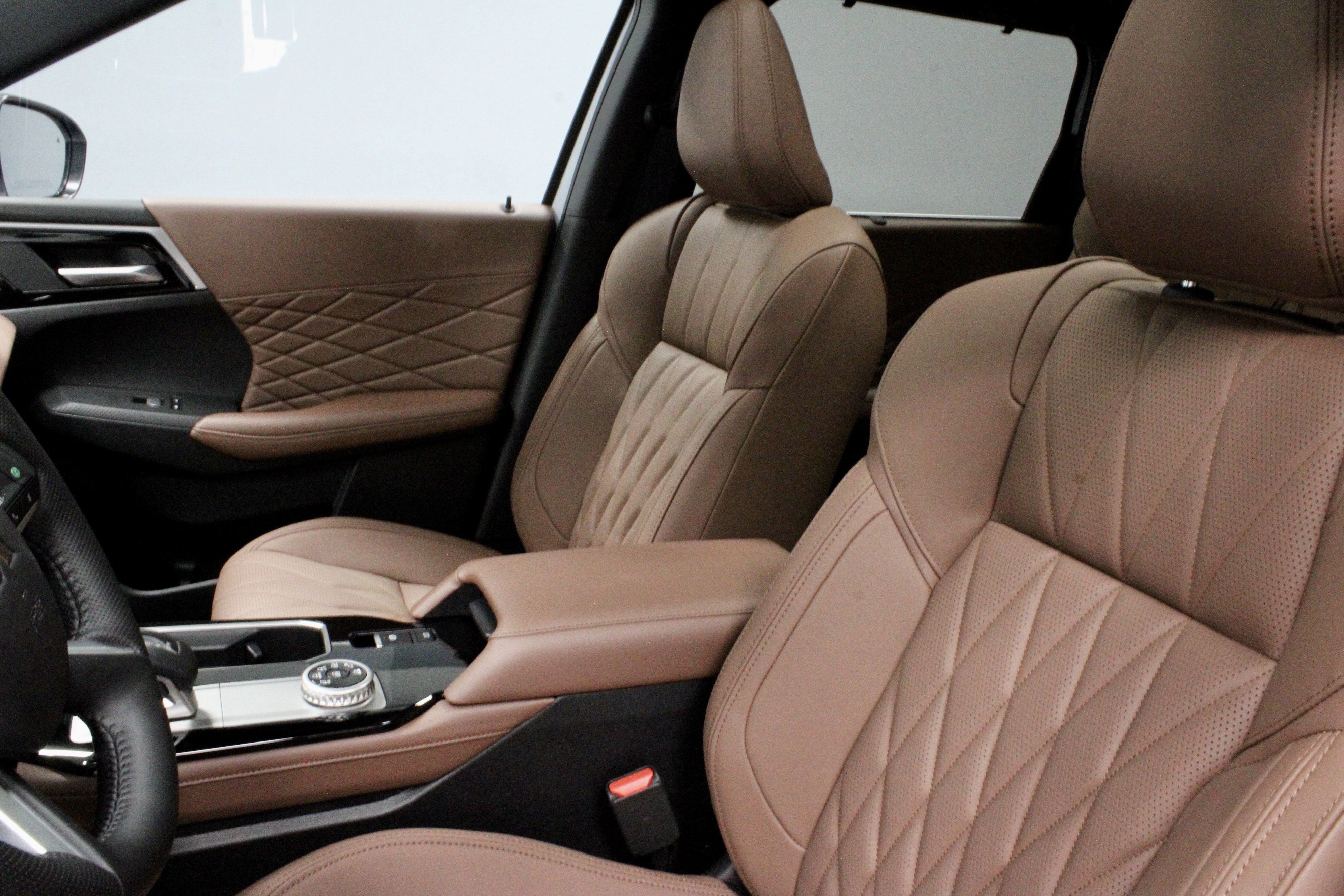 New 2025 Mitsubishi Outlander SEL image 17
