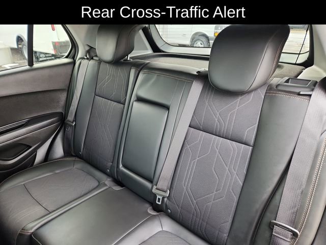 Used 2021 Chevrolet Trax LT w/ Driver Confidence Package image 28