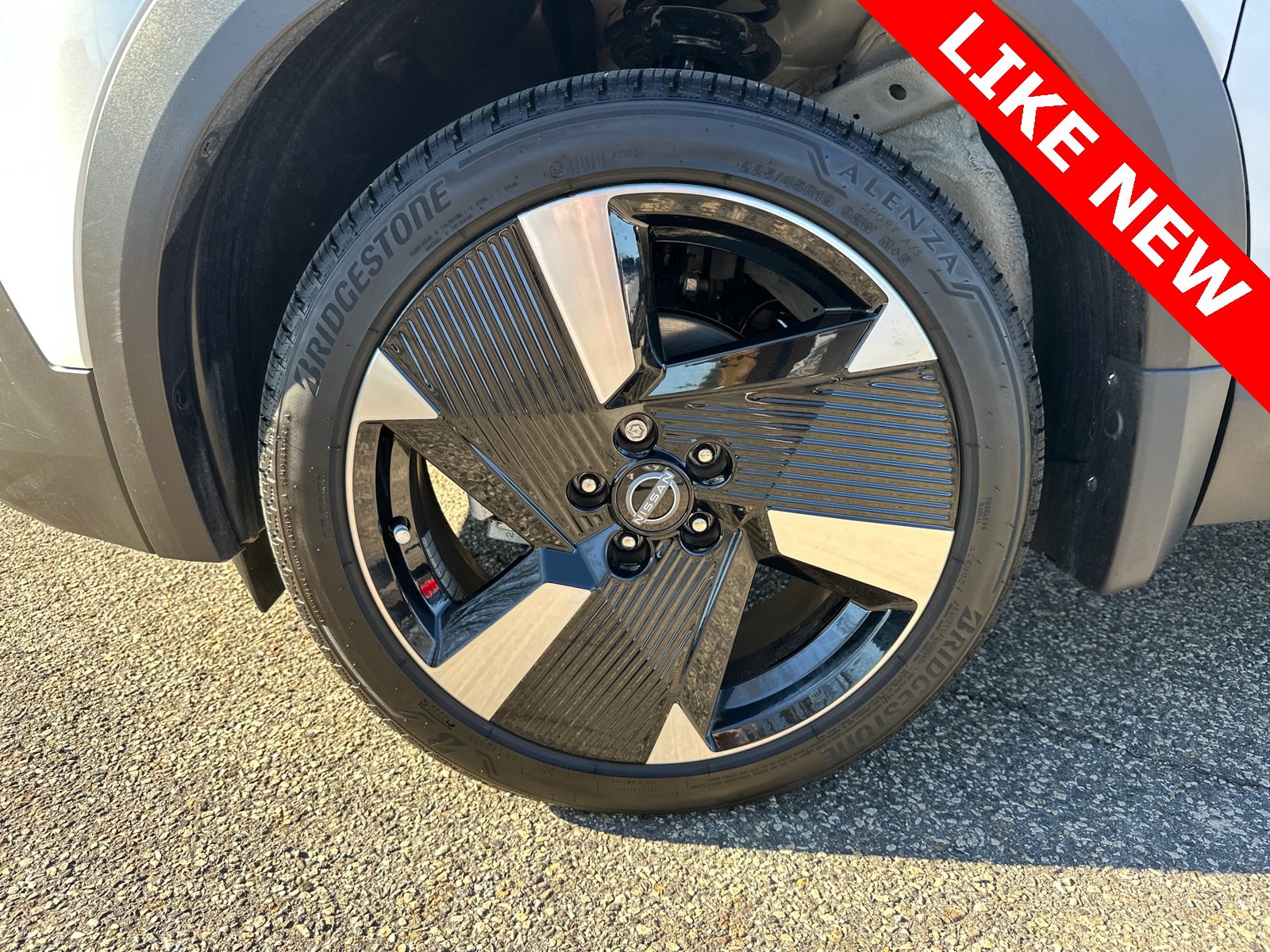 Certified 2025 Nissan Kicks SR image 11