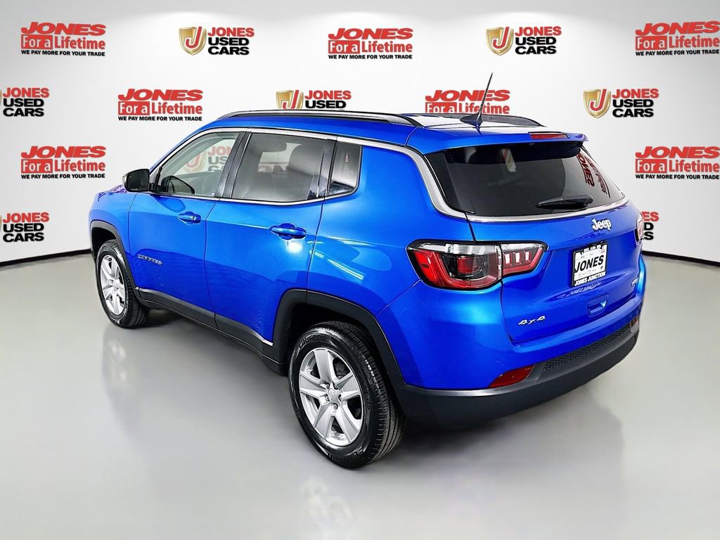 Used 2022 Jeep Compass Latitude image 2