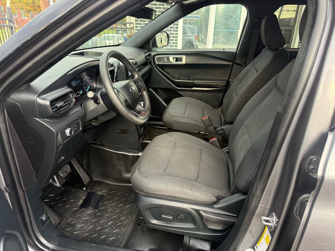 Used 2021 Ford Explorer 4WD Police Interceptor w/ Ultimate Wiring Package image 26