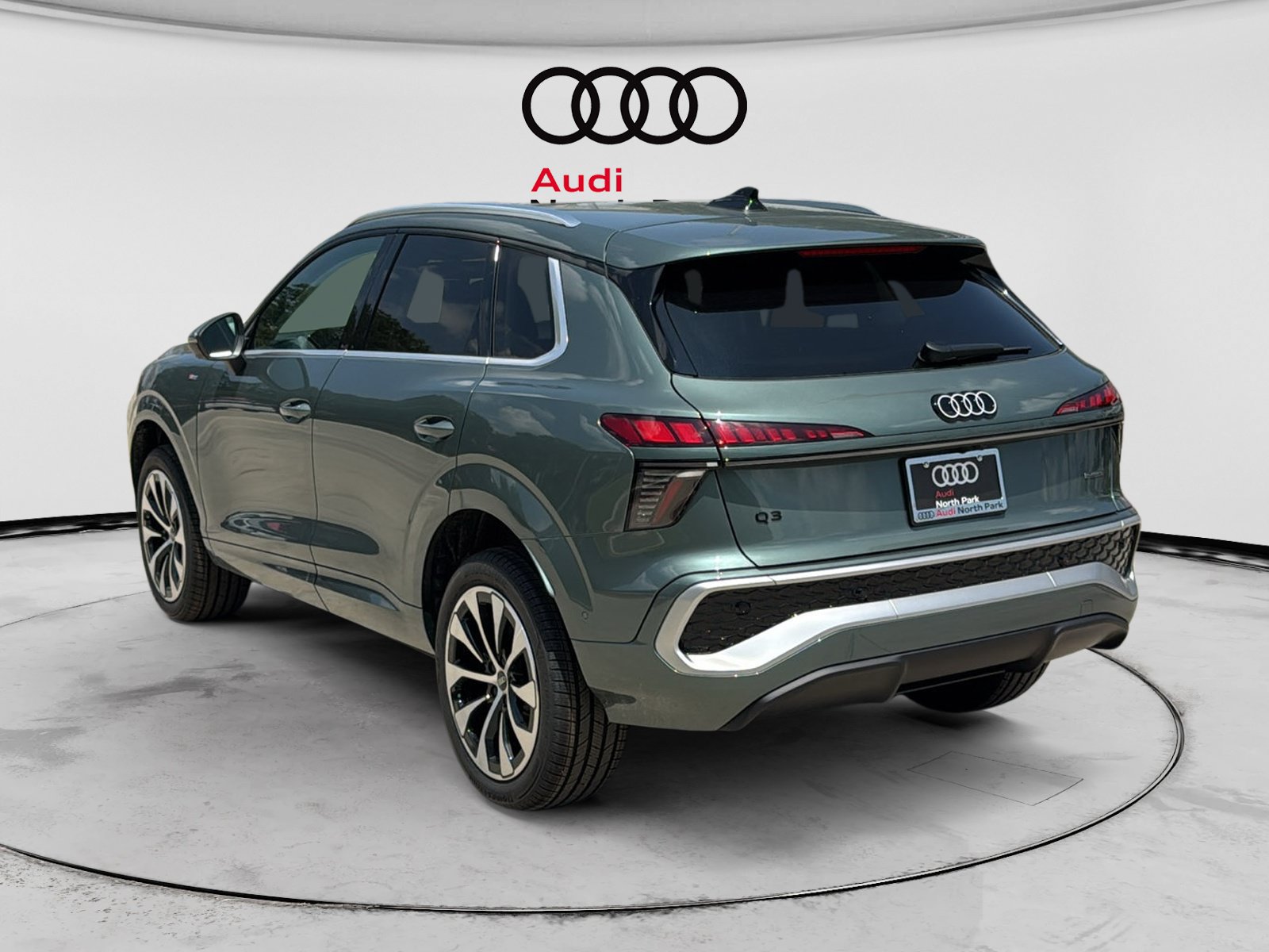 New 2026 Audi Q3 quattro 2.0T AWD/4WD image 5