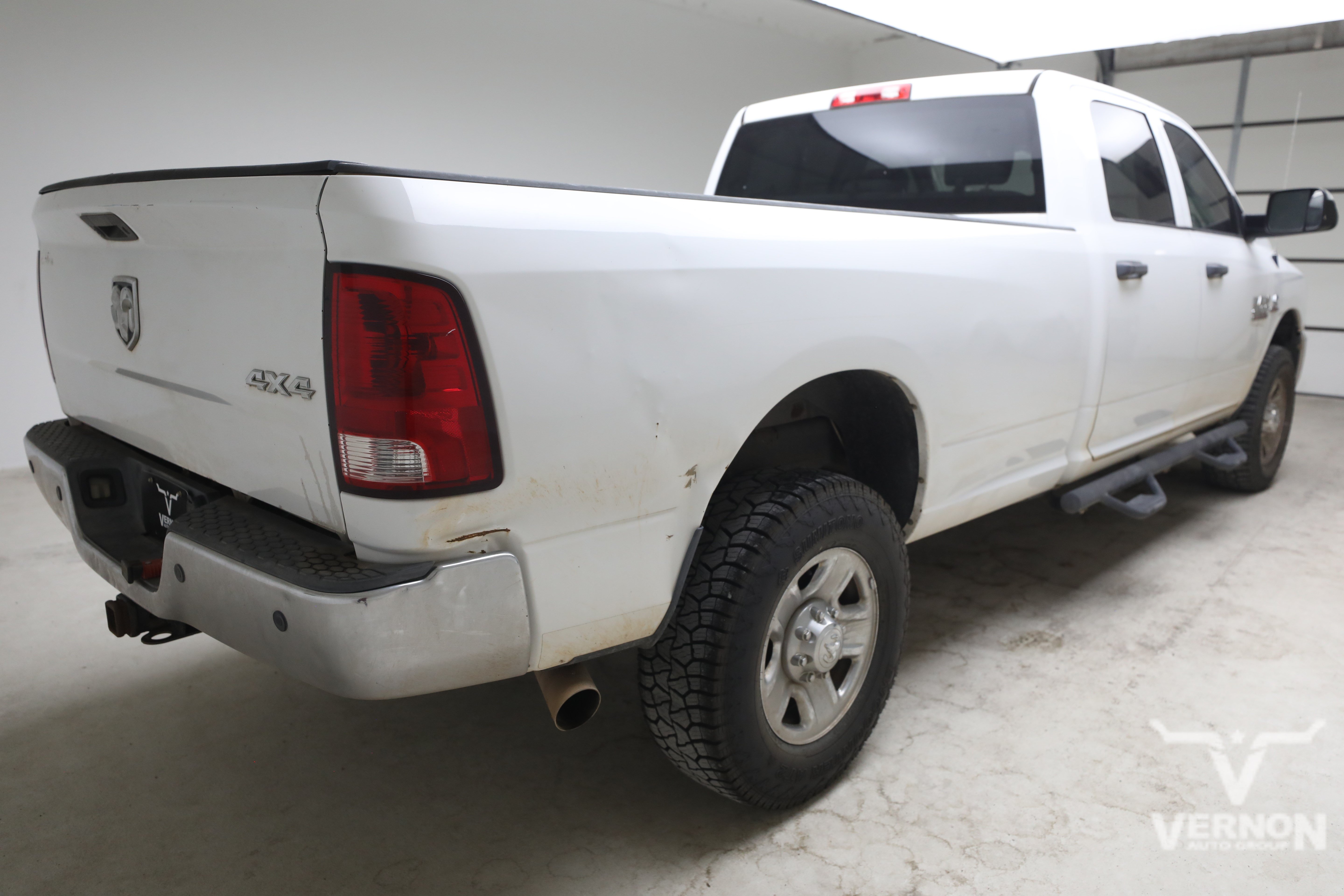 Used 2015 RAM 2500 Tradesman w/ Chrome Appearance Group AWD/4WD image 3