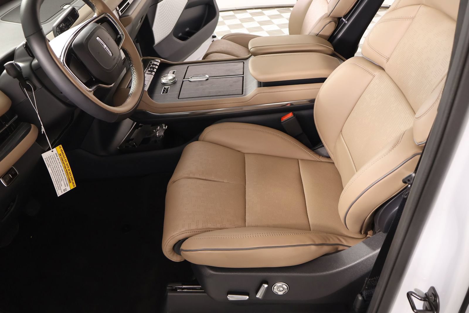 New 2026 Lincoln Navigator Black Label AWD/4WD image 11