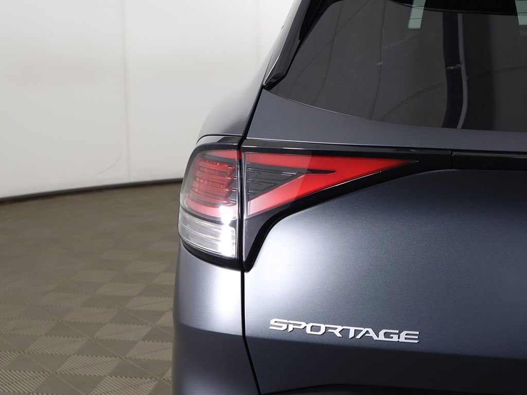Used 2023 Kia Sportage X-Line AWD/4WD image 16