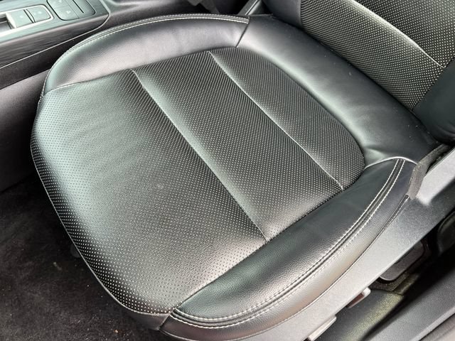 Used 2022 Ford Escape Titanium AWD/4WD image 12