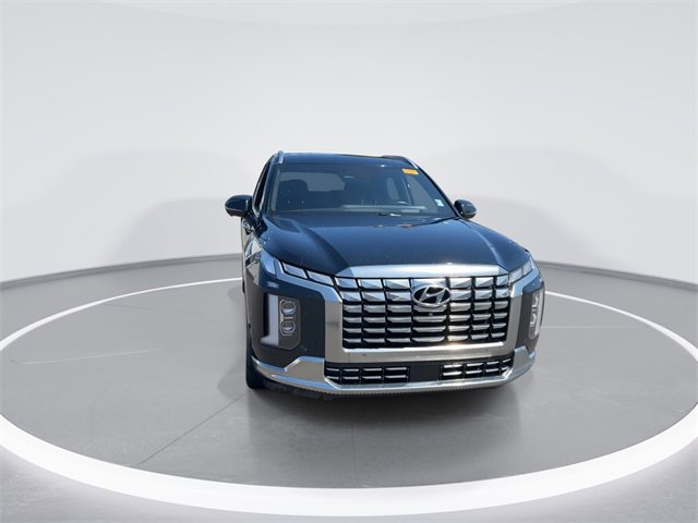 Used 2024 Hyundai Palisade Calligraphy image 3