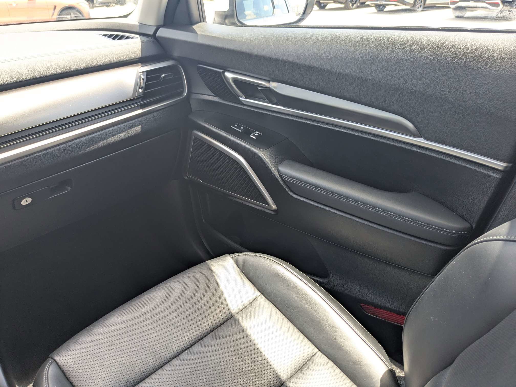 Used 2024 Kia Telluride S FWD image 22