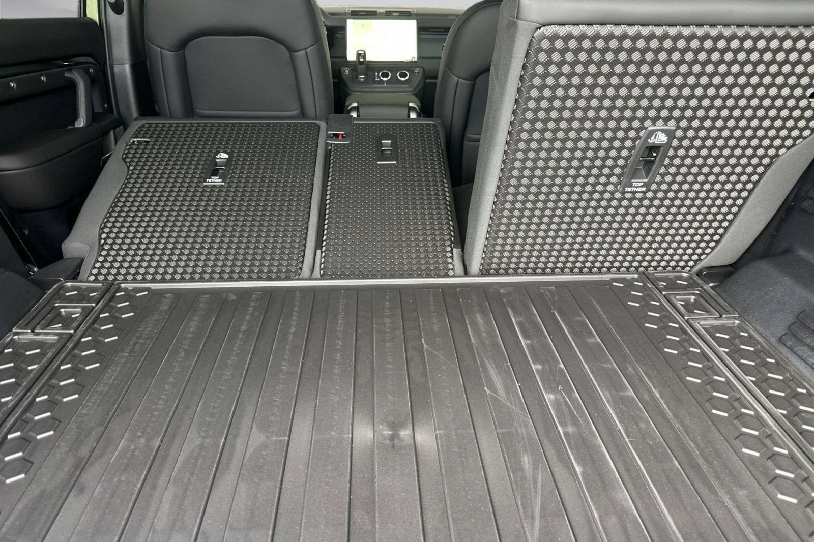 New 2026 Land Rover Defender 110 S AWD/4WD image 24