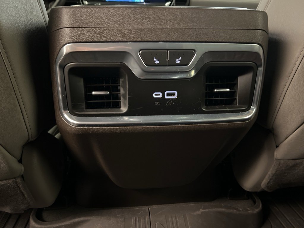 Used 2023 GMC Sierra 1500 SLT image 32