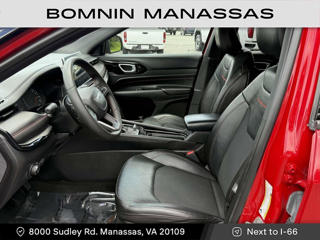 Used 2024 Jeep Compass Trailhawk image 13