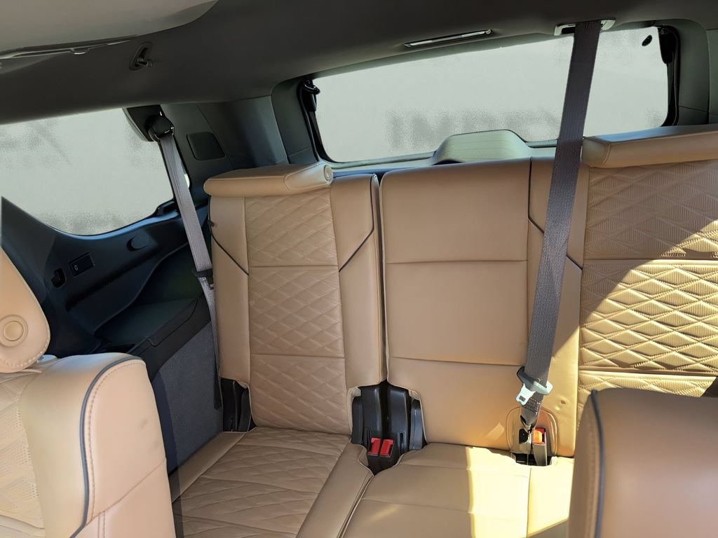 Used 2023 Cadillac Escalade Sport w/ LPO, ONYX Package AWD/4WD image 31