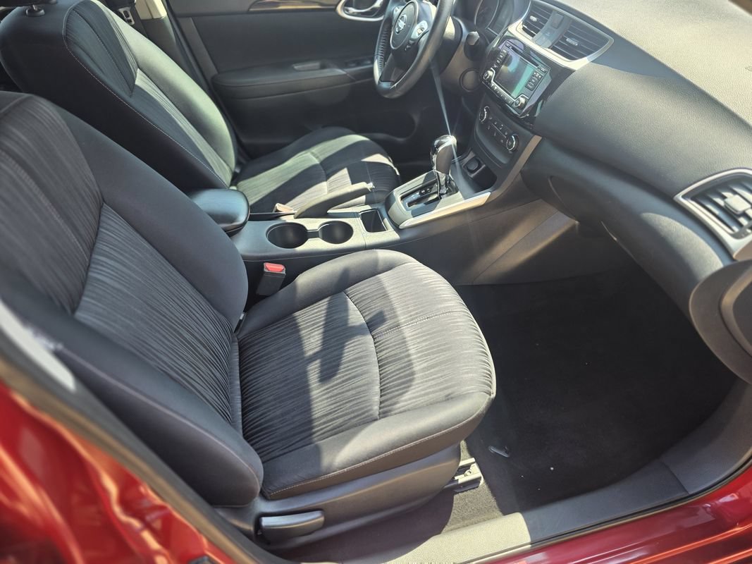 Used 2016 Nissan Sentra SV FWD image 19