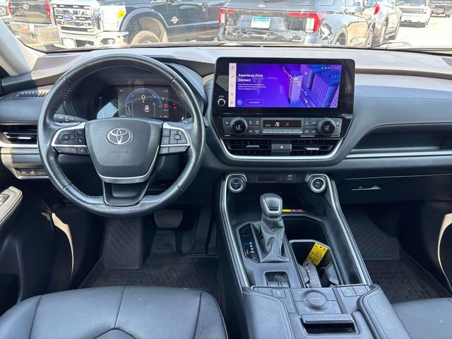 Used 2024 Toyota Grand Highlander AWD Hybrid image 16