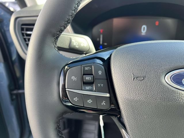 New 2025 Ford Escape SE FWD image 17