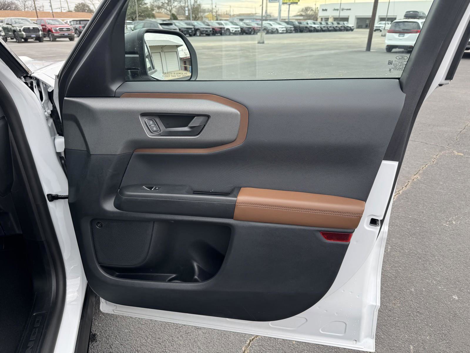 Used 2025 Ford Bronco Sport Outer Banks w/ Outer Banks Tech Package+ image 37