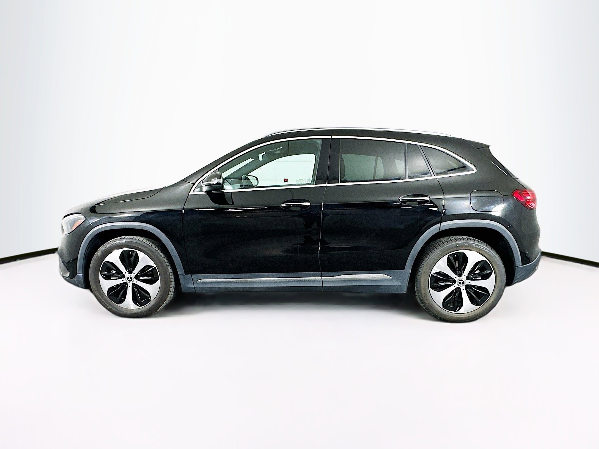 Used 2025 Mercedes-Benz GLA 250 image 4