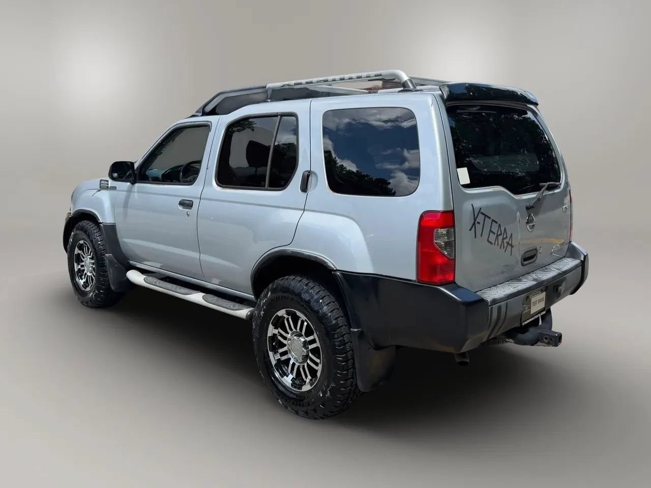 Used 2003 Nissan Xterra XE RWD image 3