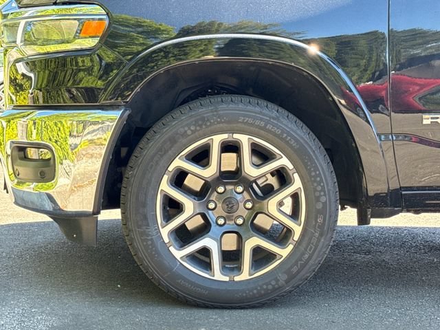 Used 2025 RAM 1500 Laramie AWD/4WD image 7