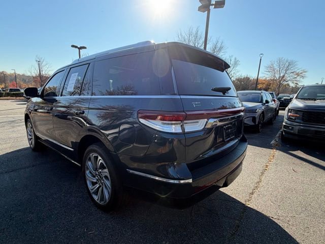 Certified 2022 Lincoln Navigator Reserve image 5