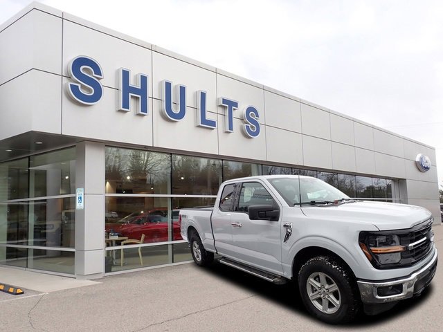 Certified 2025 Ford F150 XLT w/ Equipment Group 301A Standard image 3