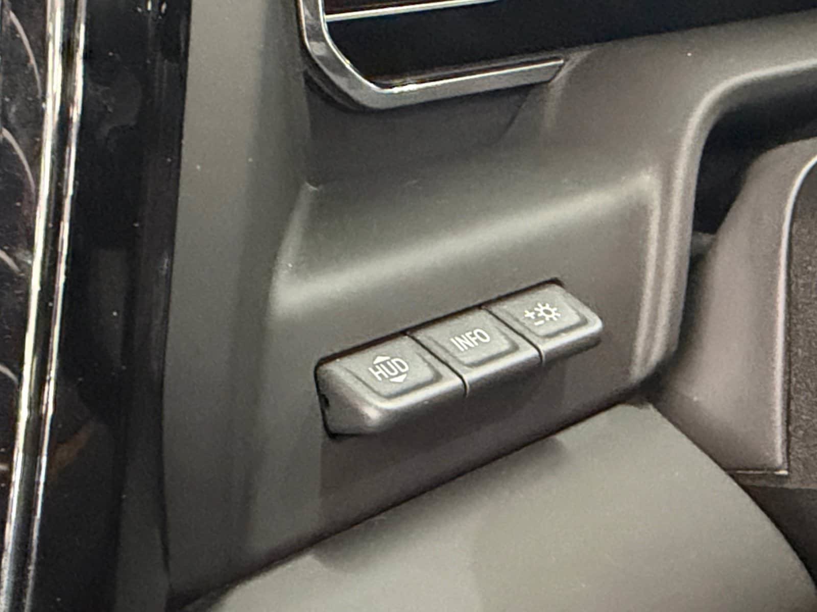 Used 2025 GMC Sierra 2500 AT4 w/ AT4 Premium Plus Package AWD/4WD image 24