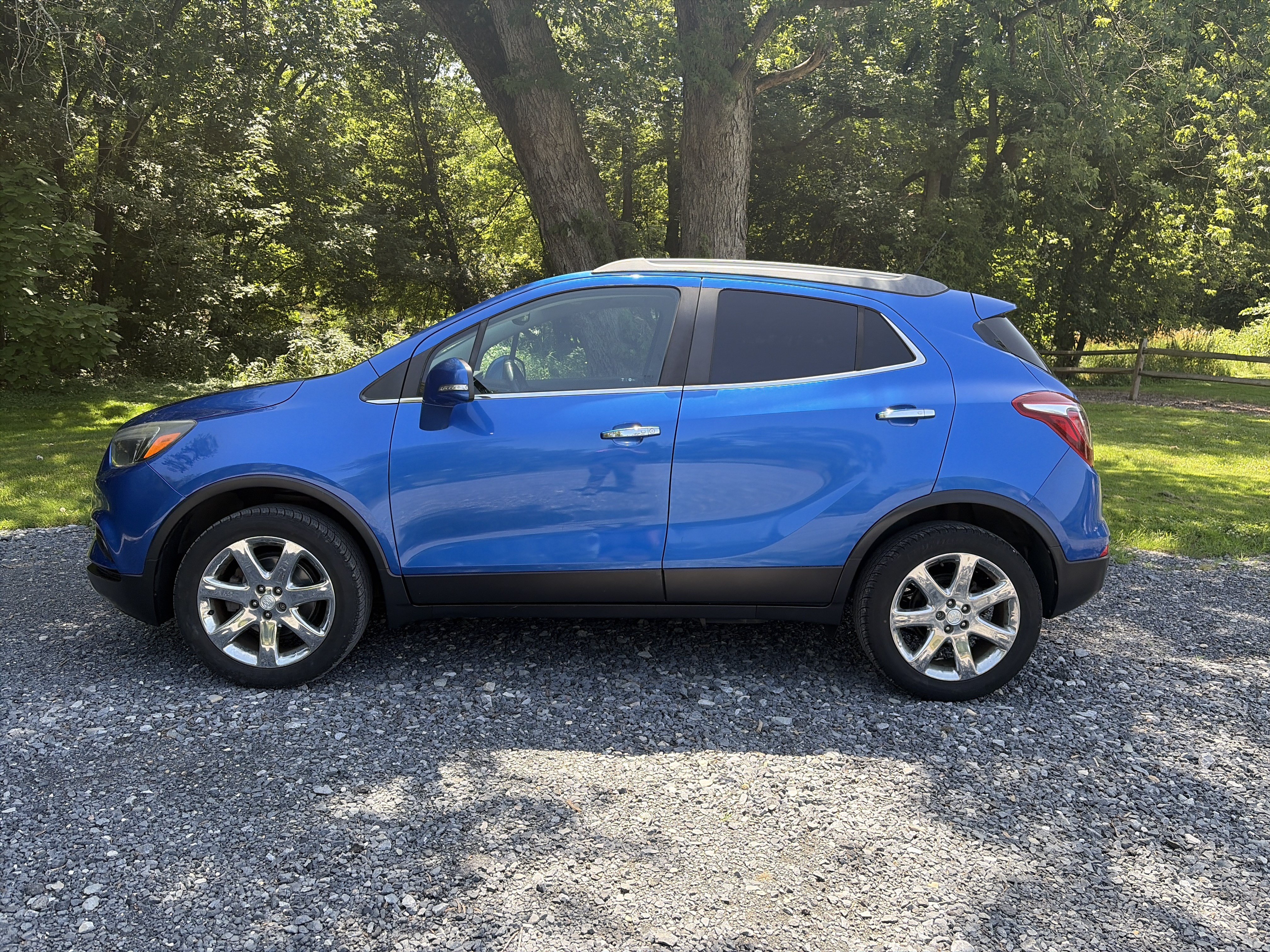 Used 2017 Buick Encore Preferred w/ Experience Buick Package AWD/4WD image 8