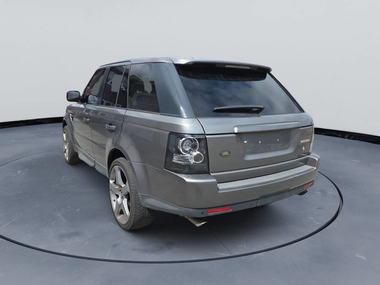 Used 2010 Land Rover Range Rover Sport Supercharged image 10