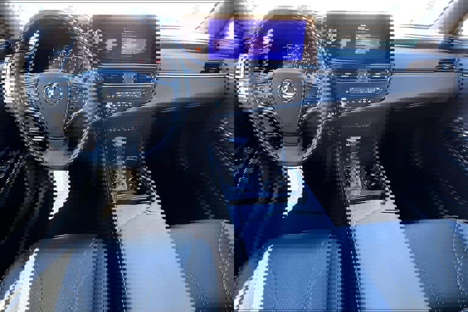 Used 2024 Lexus ES 350 Luxury w/ Technology Package image 16