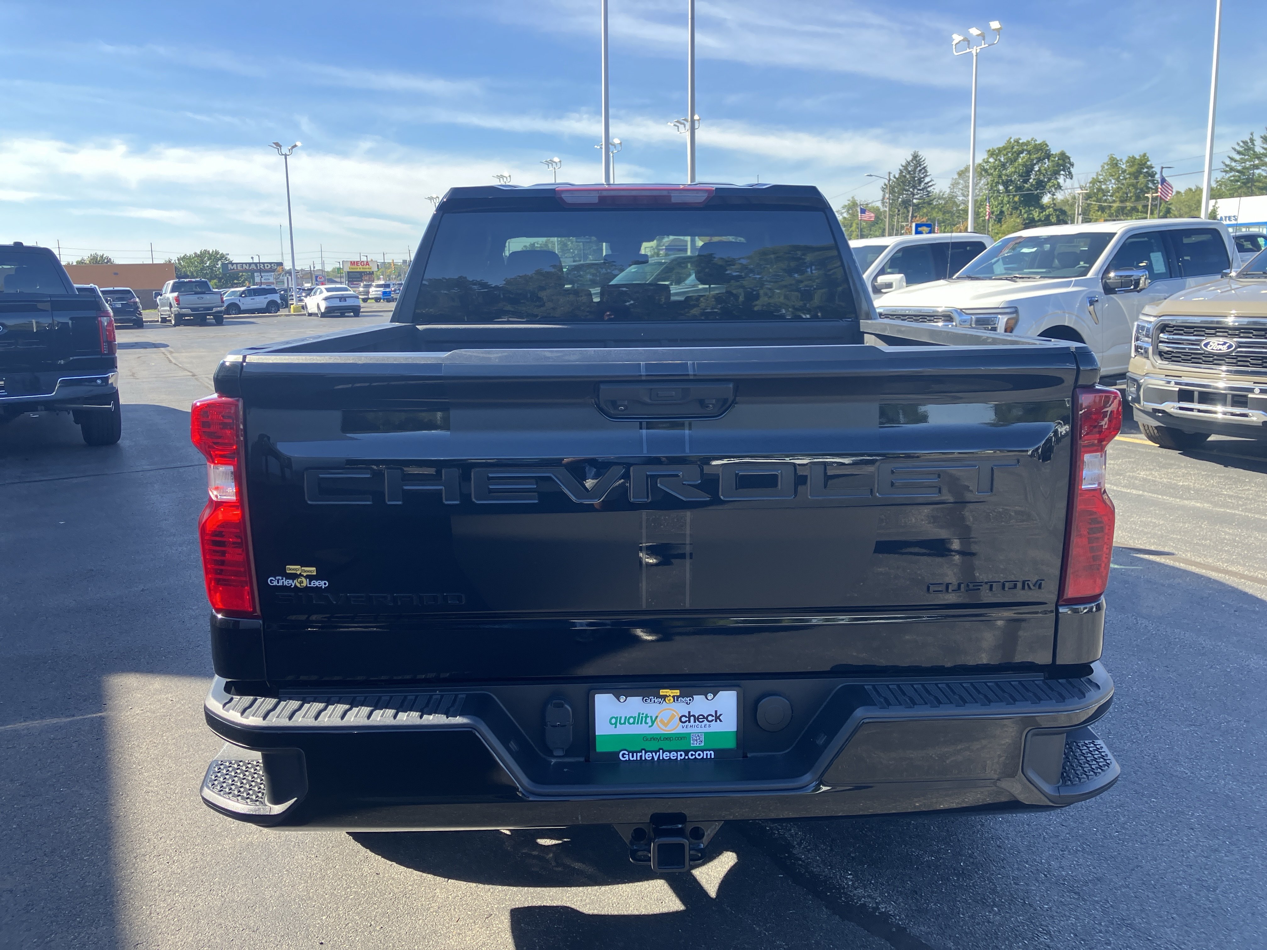 Used 2023 Chevrolet Silverado 1500 Custom w/ Rally Edition AWD/4WD image 6