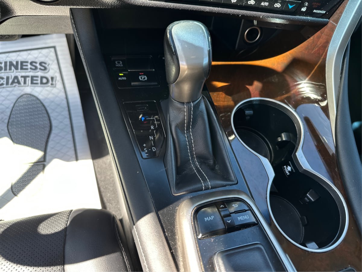 Used 2019 Lexus RX 450h AWD w/ Navigation Package image 13