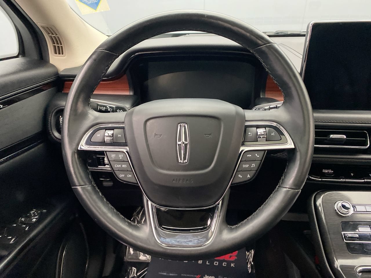 Used 2022 Lincoln Nautilus Reserve AWD/4WD image 16