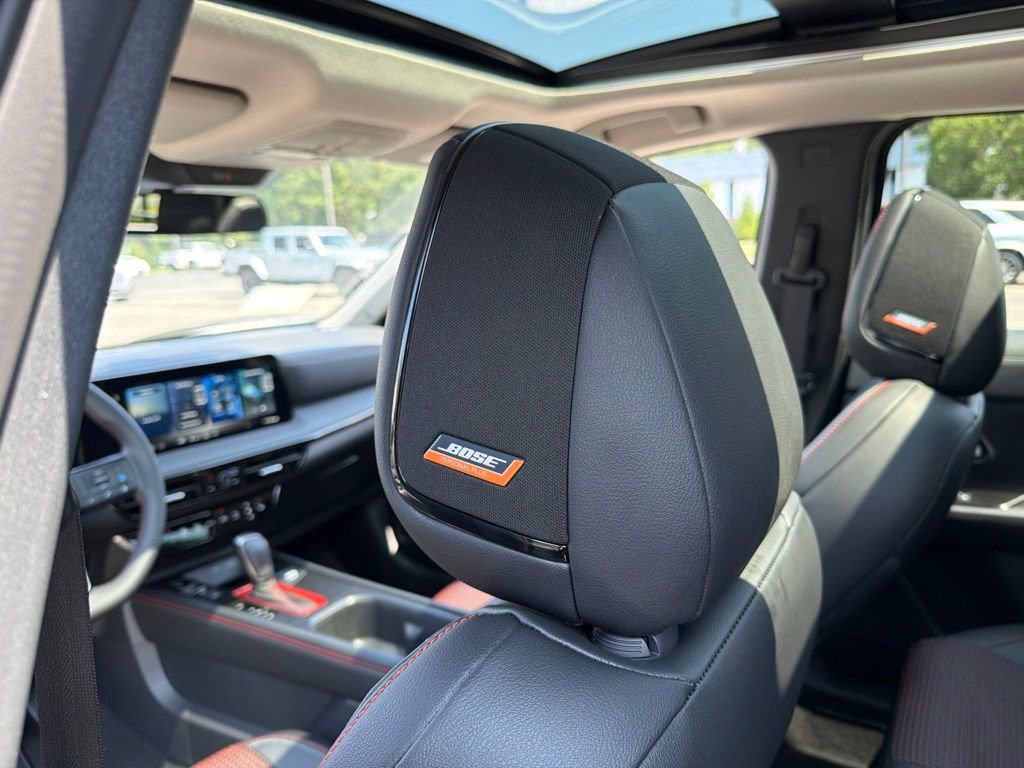 New 2026 Nissan Kicks SR w/ SR Premium Package AWD/4WD image 17