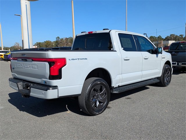 Certified 2023 Ford F150 Lightning Lariat w/ Tow Technology Package image 4