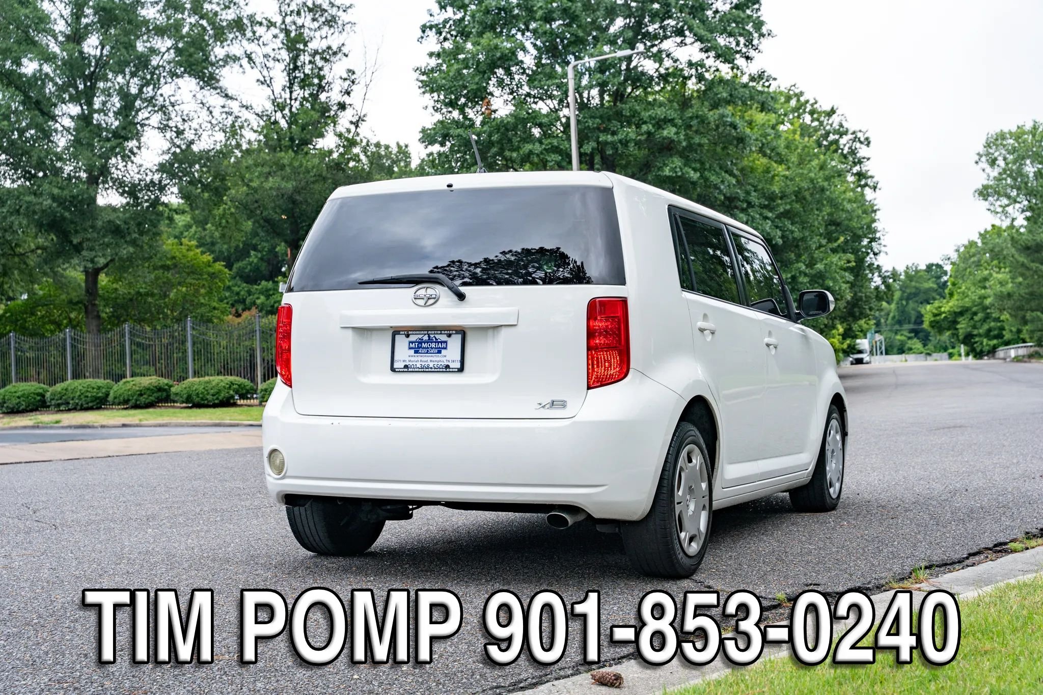Used 2010 Scion xB FWD image 6