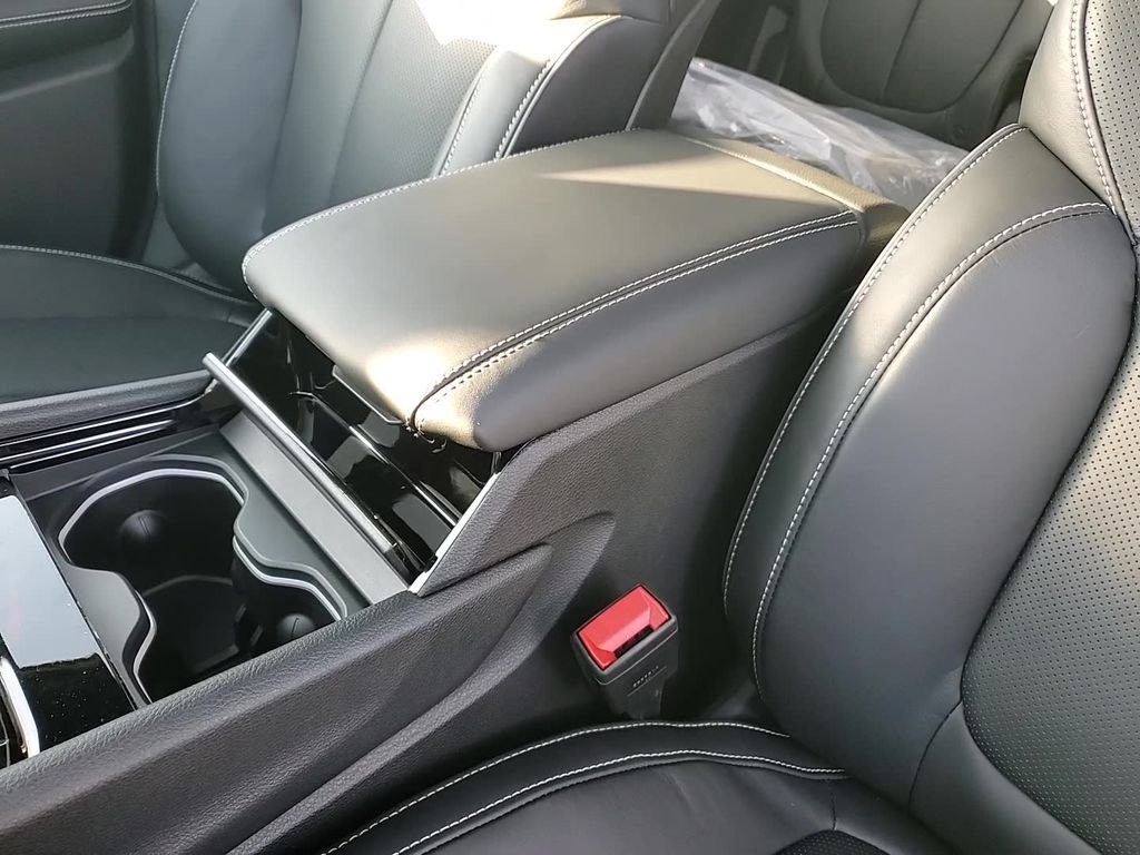 New 2025 Jeep Grand Cherokee L Overland w/ Luxury Tech Group IV image 17