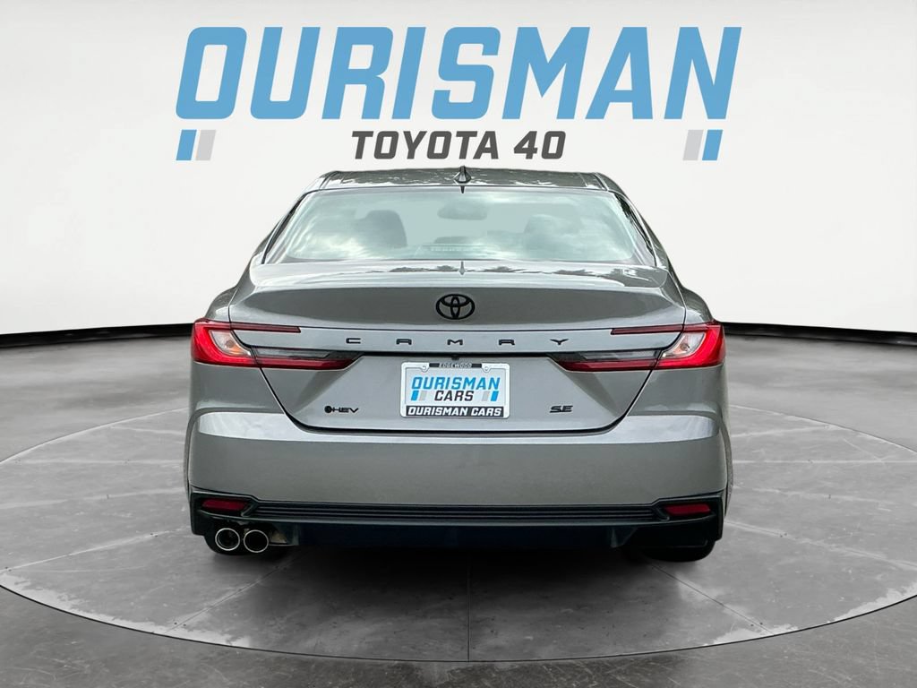 Used 2025 Toyota Camry SE FWD image 6