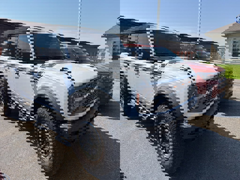 Used 2021 Ford Bronco Badlands image 3