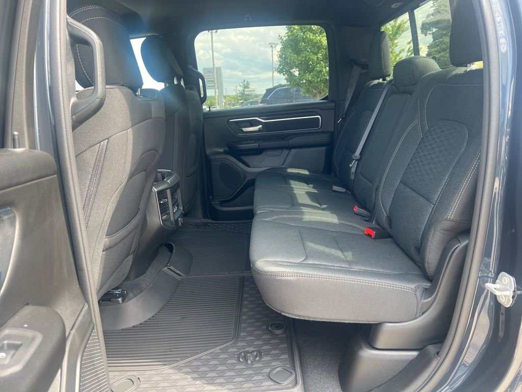 New 2026 RAM 1500 4x4 Crew Cab image 15
