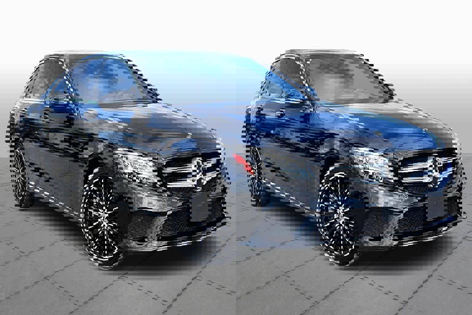 Used 2021 Mercedes-Benz C 300 Sedan image 3