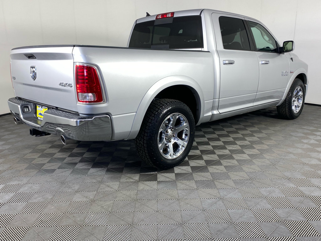 Used 2017 RAM 1500 Laramie w/ Convenience Group AWD/4WD image 12