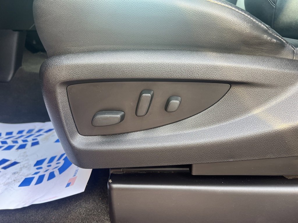 Used 2018 GMC Sierra 1500 SLT w/ SLT Preferred Package image 8